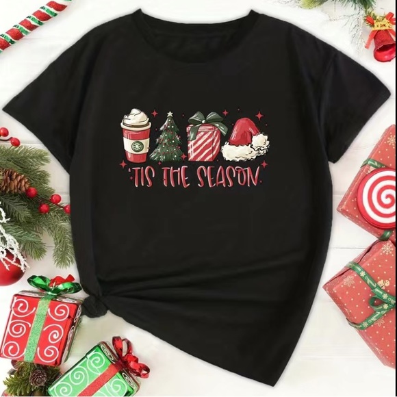 Tops - Plus Size Christmas Gift & Hat & Tree Print Round Neck Graphic T-Shirt
